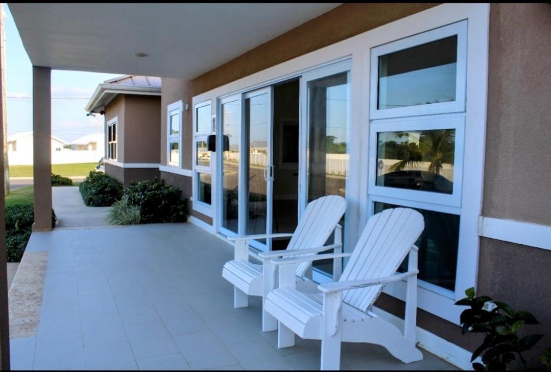 Paradise Oasis At Oceanpointe - Pool And Free Parking لوتسيا المظهر الخارجي الصورة